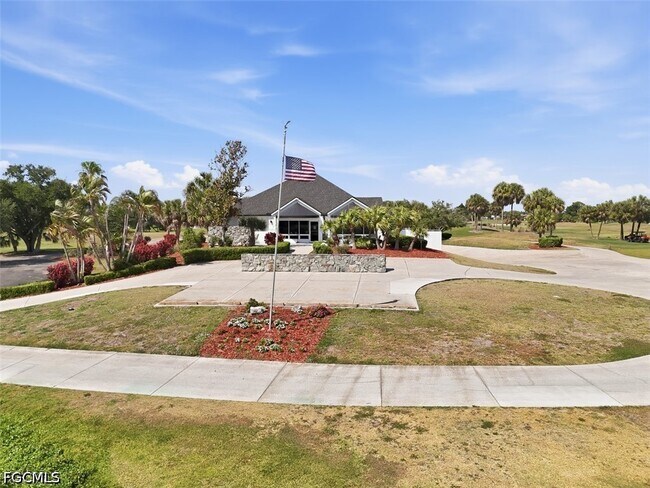 Building Photo - 195 Rotonda Blvd W