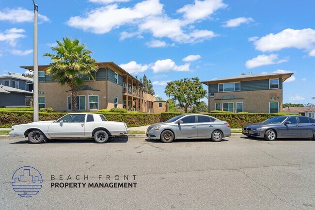 Building Photo - 5626-5628 Edgemar Ave.