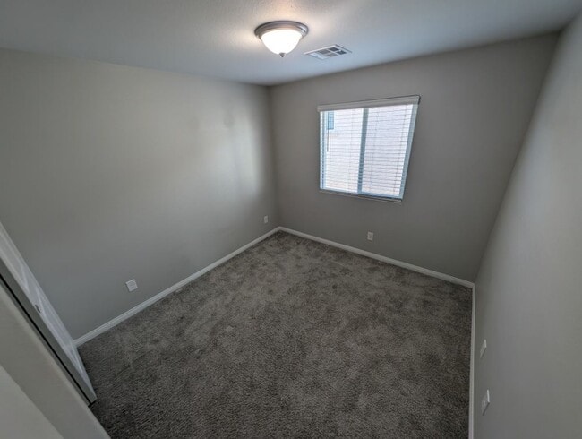 Building Photo - 5224 Sunstone Mesa Dr