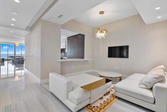 Building Photo - 17901 Collins Ave