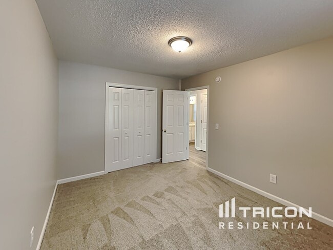 Building Photo - 216 Turtle Creek Dr