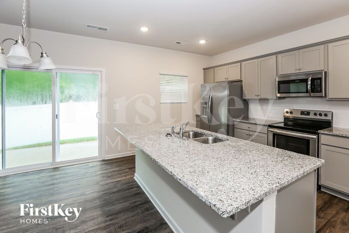 Building Photo - 5611 Cobblestone Glen Dr