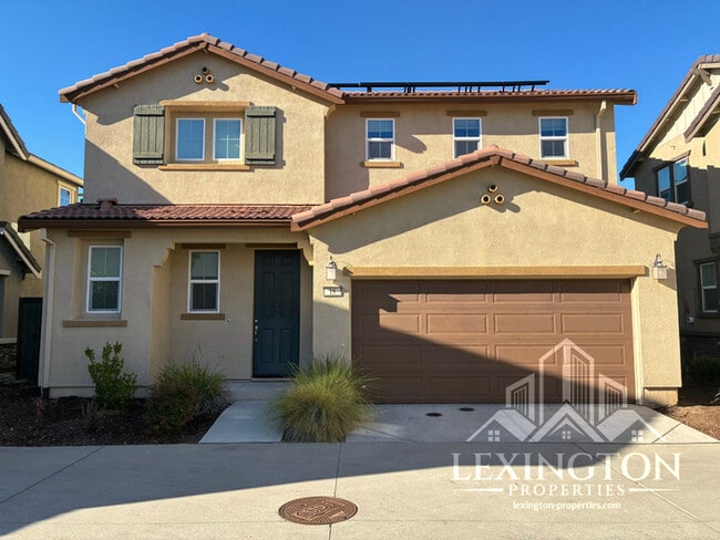 Primary Photo - Elegant, 3BD/2.5BA, Sacramento Home in Nat...