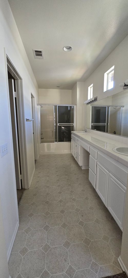 Building Photo - Chapman Heights Home