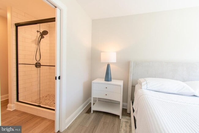 Building Photo - 14 Sandy Ln