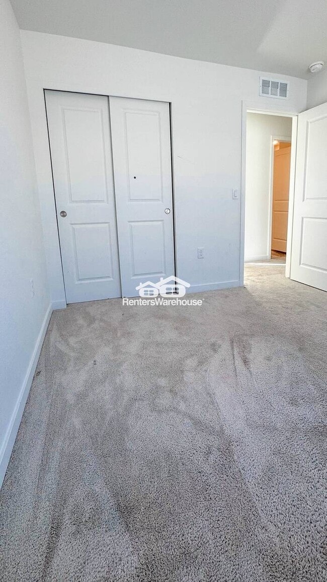 Building Photo - Spacious and Luxurious Home with 2 Car Garage in Bennett