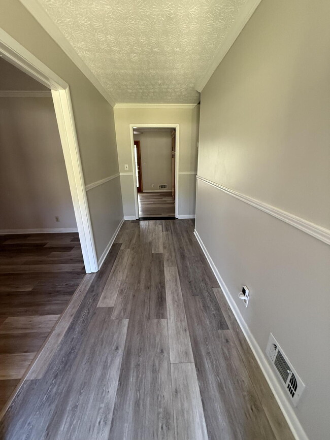 Building Photo - Modern Living Meets Country Charm – Fully ...