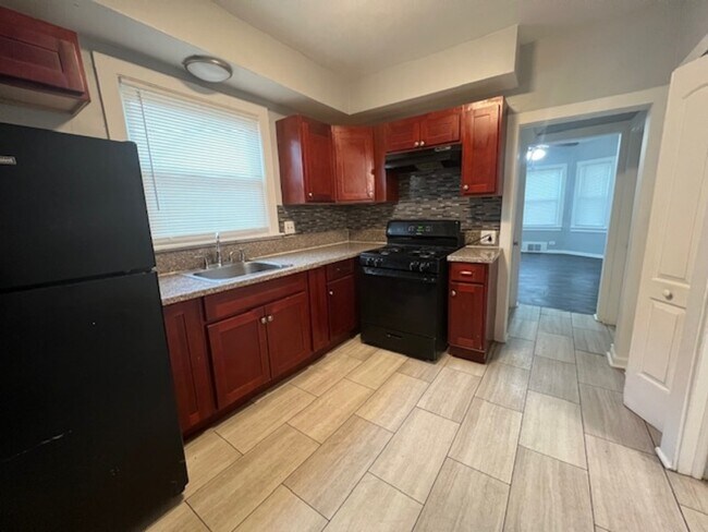 Building Photo - 11218 S Parnell Ave