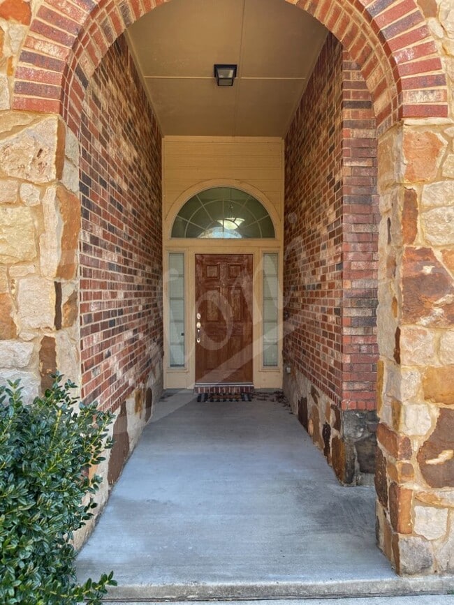 Building Photo - AVAILABLE IN MAY; APPLY TODAY ON OUR WEBSITE!!!