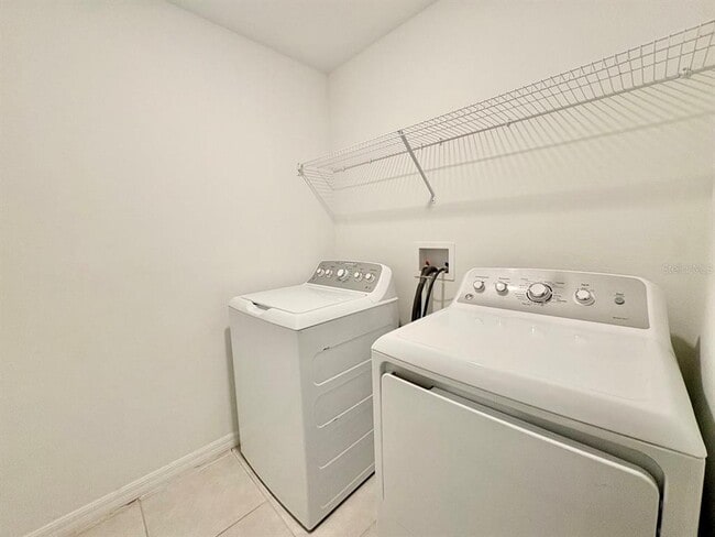 Building Photo - 14302 Editors Note St