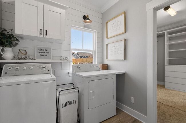 Building Photo - 213 Winchester St