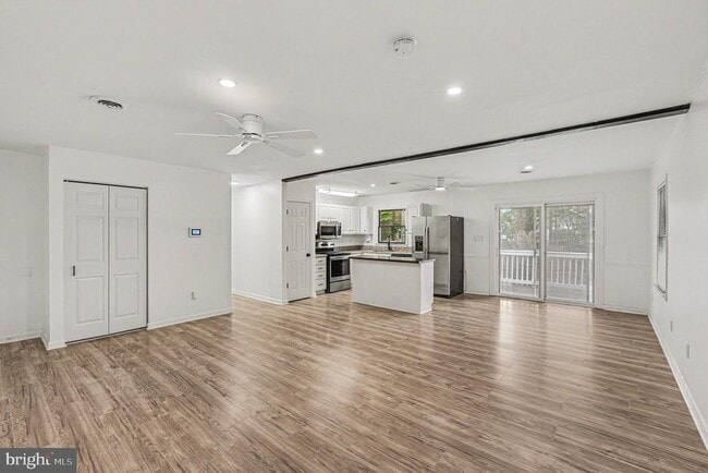 Building Photo - 78 Woodmount Dr