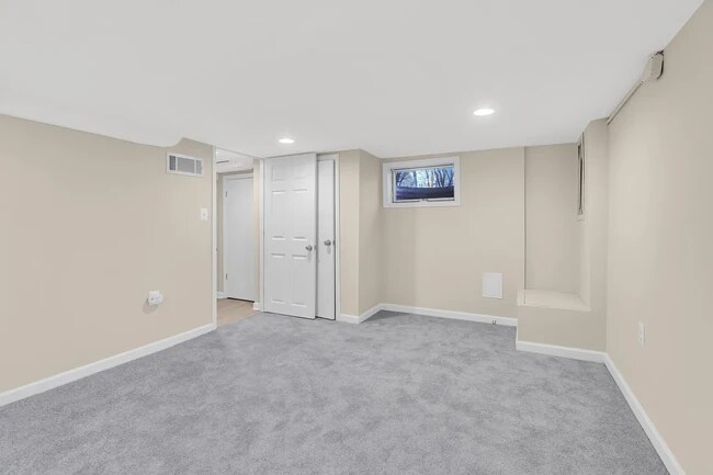 Building Photo - 5724 27th St N