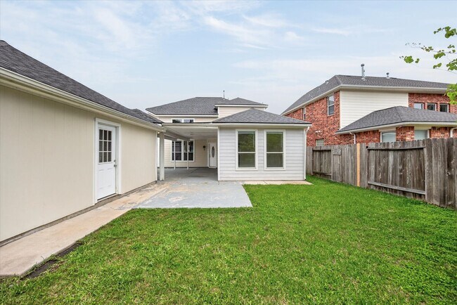Building Photo - 20835 Cottage Cove Ln
