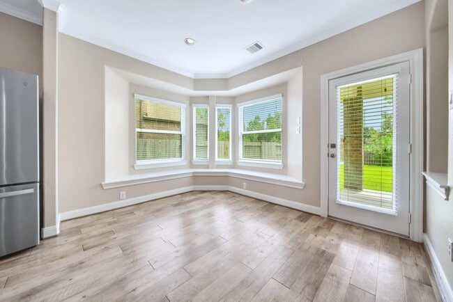 Building Photo - 3007 Rocky Point Dr