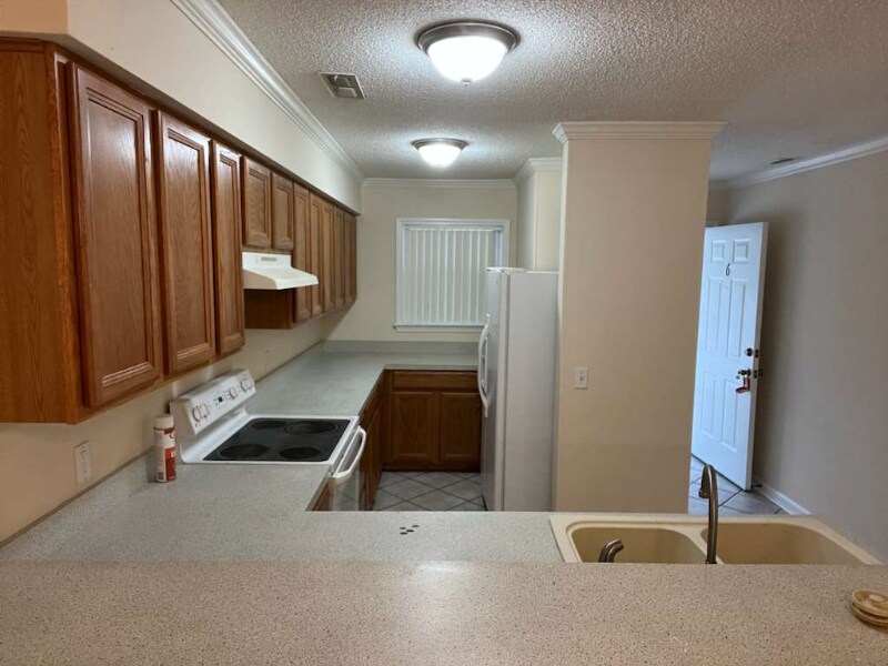 Building Photo - 4025 Sandtrap Ave