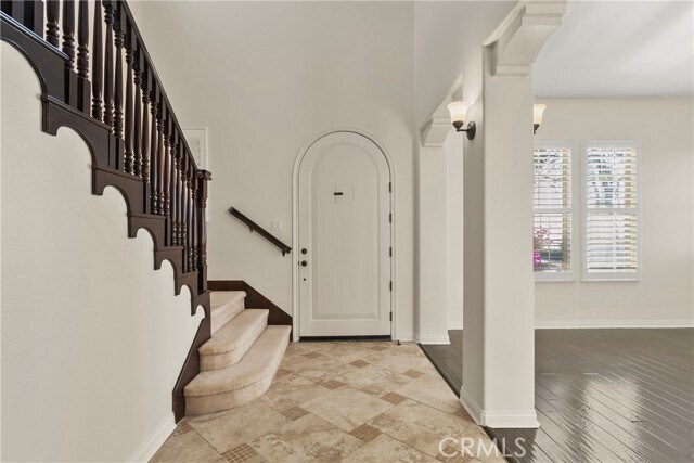 Building Photo - 32 Talmont