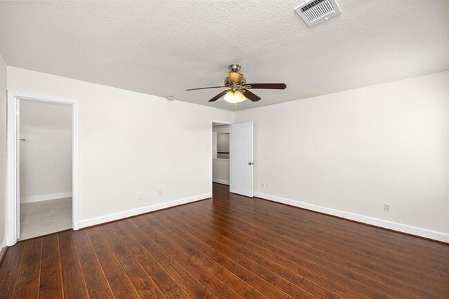 Building Photo - 18119 Waverly Hollow Ln