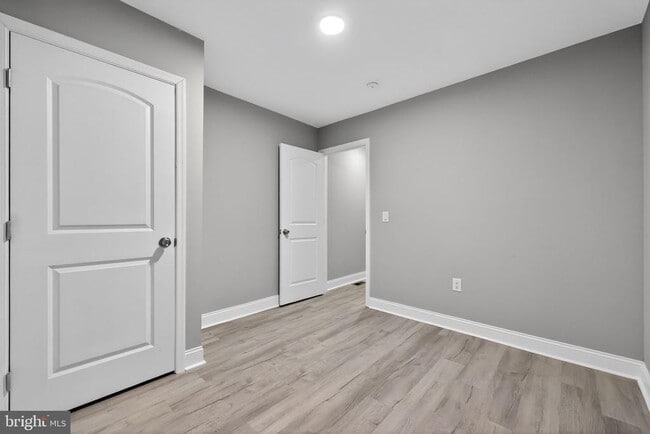 Building Photo - 1208 W Dauphin St