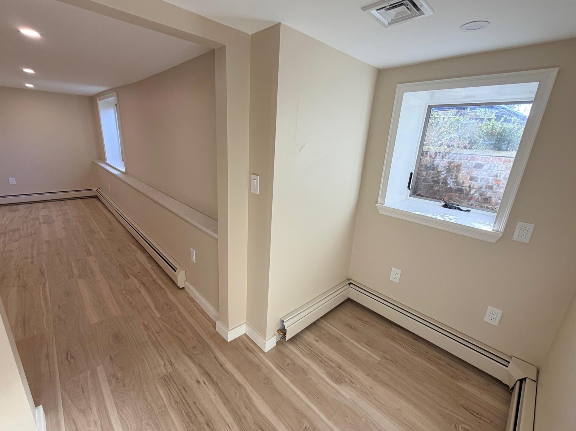 Building Photo - 261 Mount Auburn St