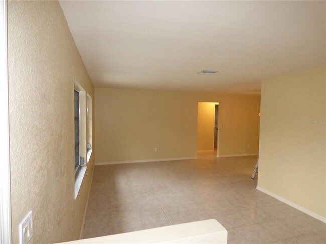 Building Photo - 22221 Little Falls Ave