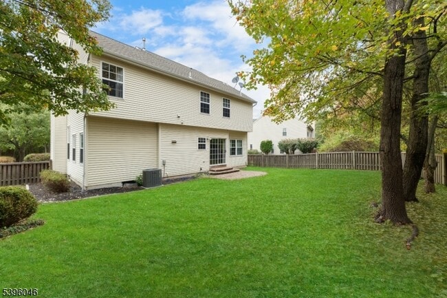 Building Photo - 2 Rider Terrace