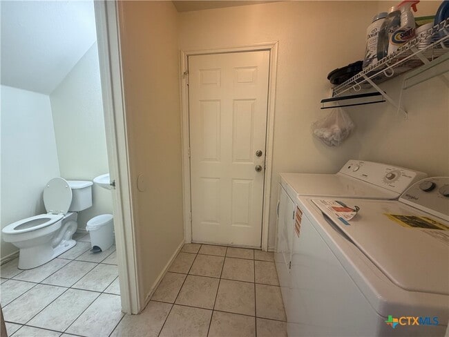 Building Photo - 103 Cedargrove