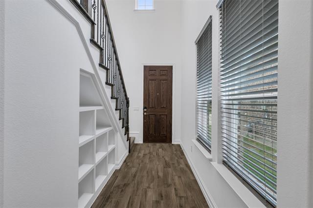 Building Photo - 4809 Pendrell Ave