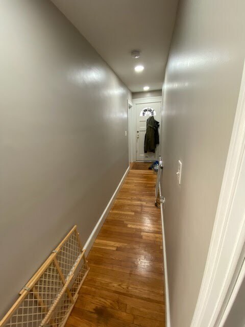 Building Photo - 63 Jastram St