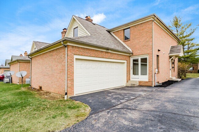 Building Photo - 4841 Dierker Rd