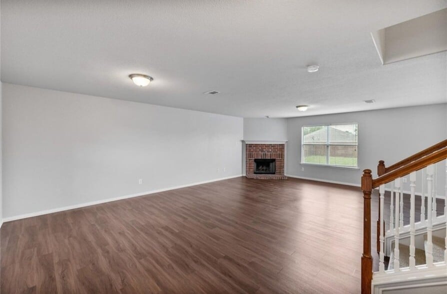 Building Photo - 2048 Stagecoach Trail