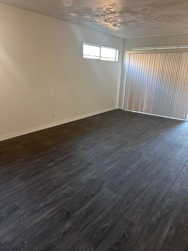 Building Photo - Open House Tuesday, 5/6 3:30p - 5:30p  3 B...