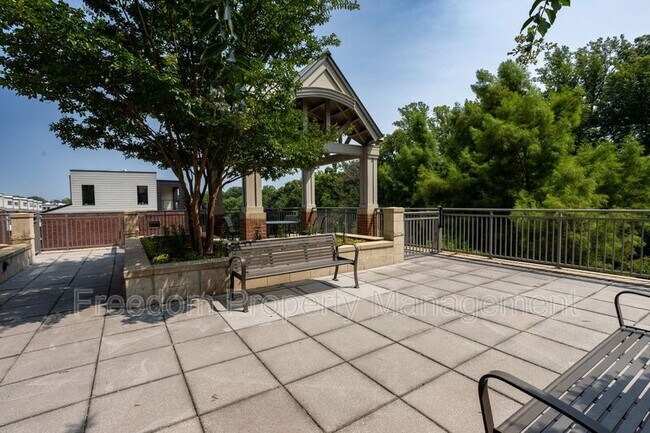 Building Photo - 11760 Sunrise Valley Dr