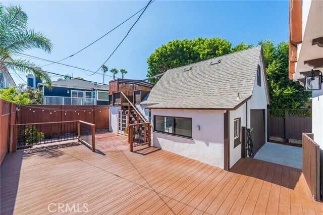 Building Photo - 1305 Oak Ave