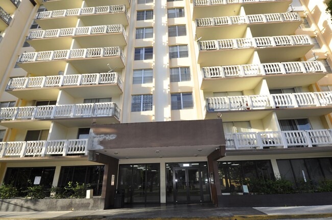 Building Photo - 15600 NW 7th Ave