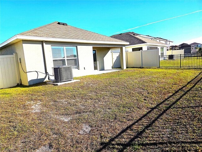 Building Photo - 12183 High Rock Wy