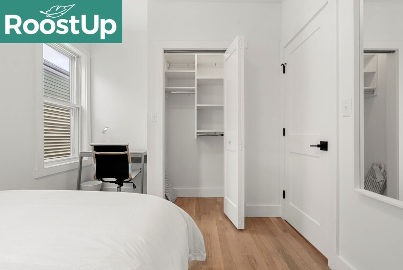 Building Photo - Furnished Private Bedroom in South Boston