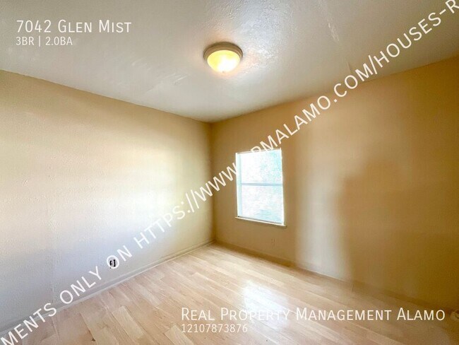 Building Photo - 7042 Glen Mist