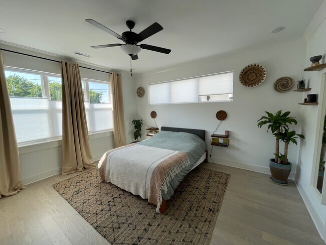 Building Photo - 1348 Slayton St