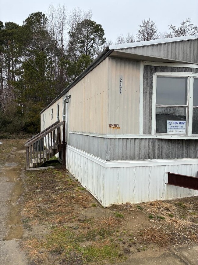 Building Photo - 2326 Sandy Ridge Dr