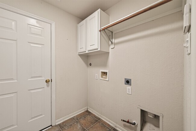 Building Photo - 12418 Shawwood Ct