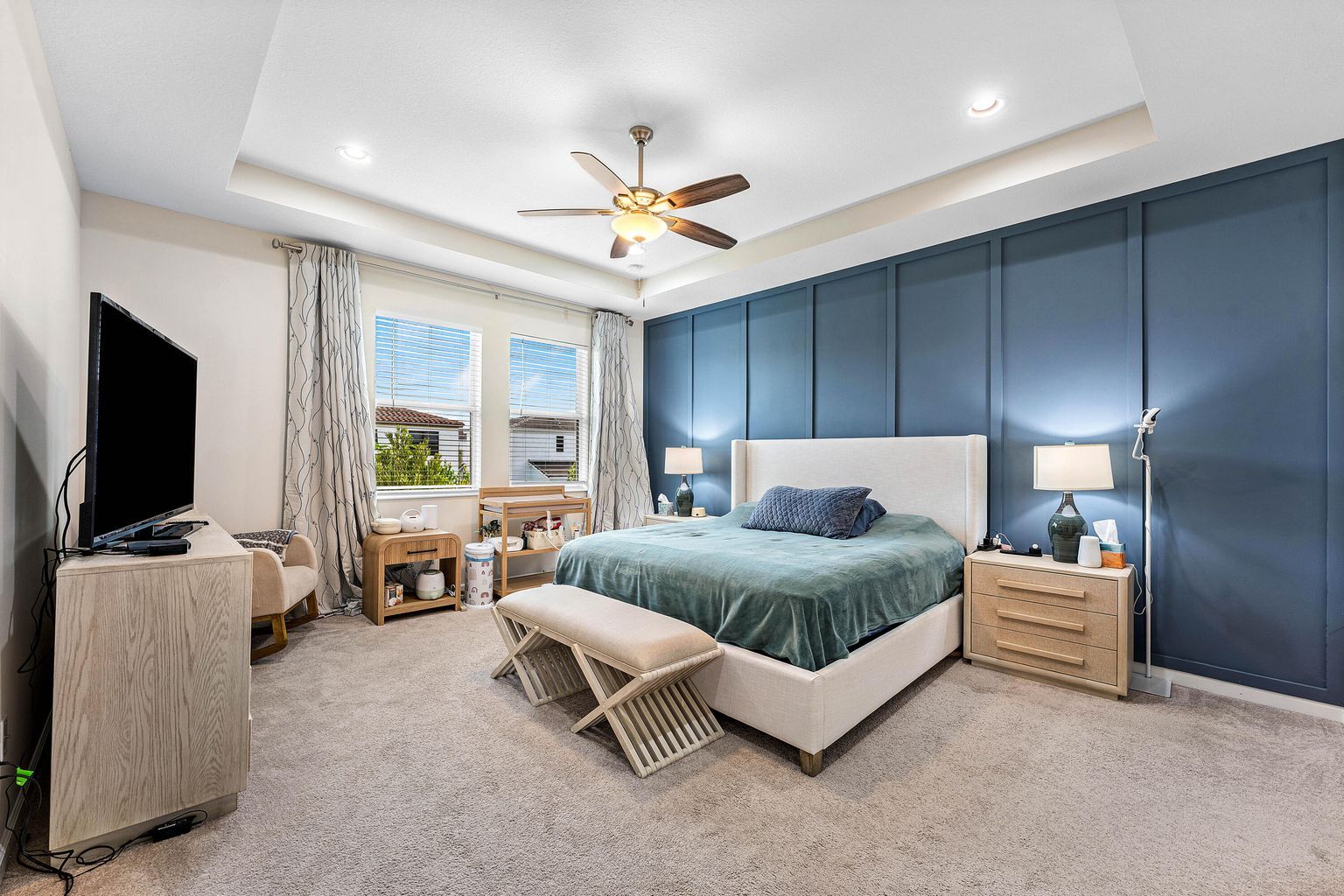 Building Photo - 16280 Oakview Dr