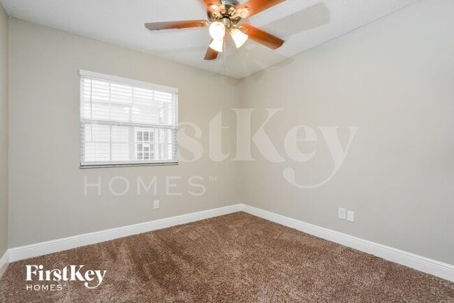 Building Photo - 1520 Tivoli Dr