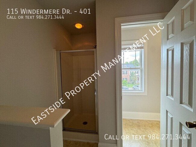 Building Photo - 115 Windermere Dr