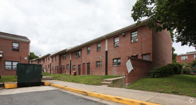 Building Photo - MuCulloh Housing Lowrise