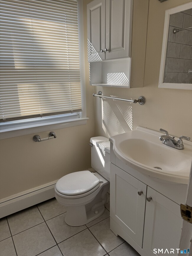 Building Photo - 855 Black Rock Tpke