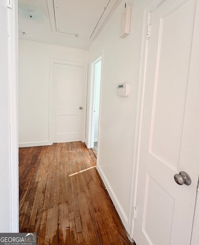 Building Photo - 600 Margaret St