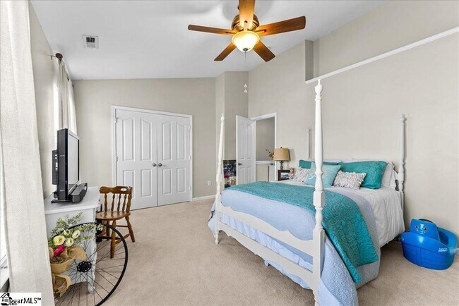 Building Photo - 132 Xander Dr