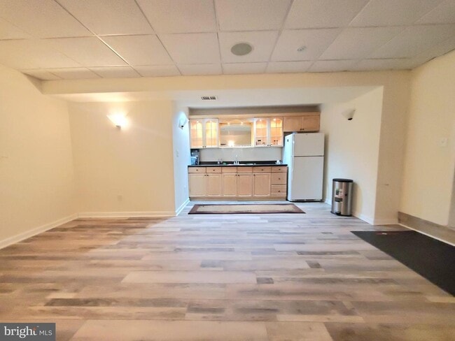 Building Photo - 20960 Capilano Ct