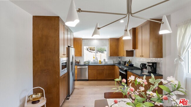 Building Photo - 5304 Baza Ave